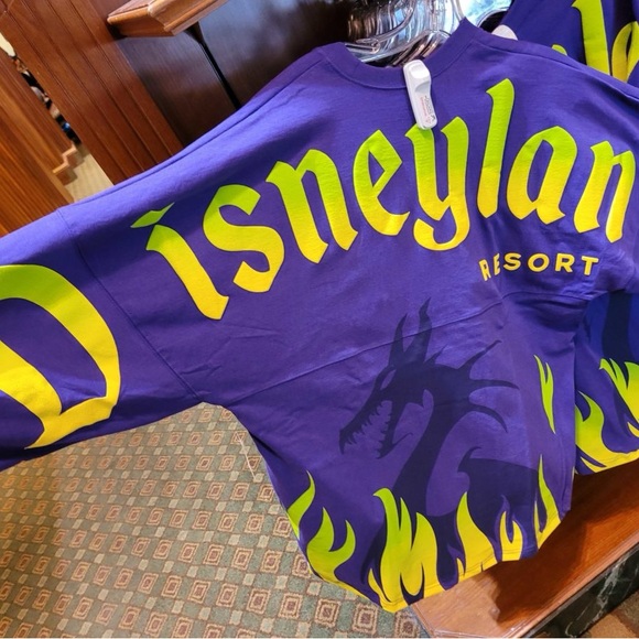 DISO DISNEYLAND MALEFICENT SPIRIT JERSEY SIZE LARGE - Picture 1 of 1